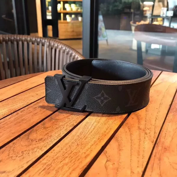 Louis Vuitton belt