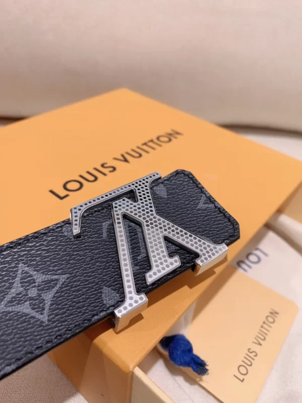 Louis Vuitton belt