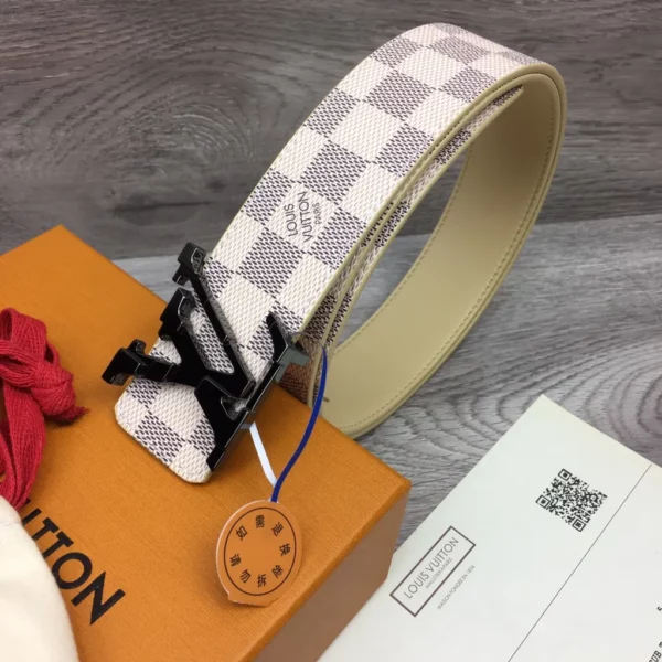 Louis Vuitton belt