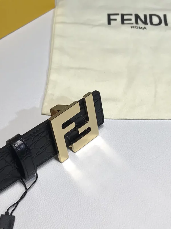 Fendi belt