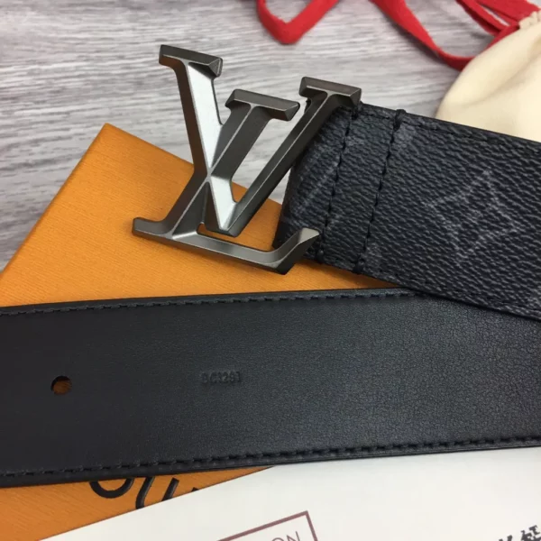 Louis Vuitton belt