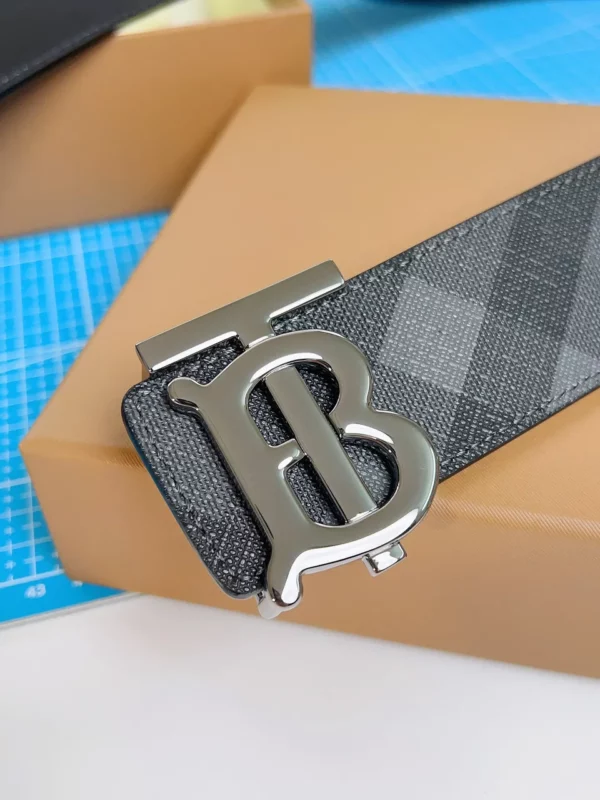 Burberry belt