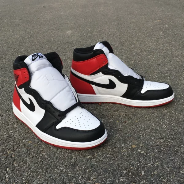 Air Jordan 1 High Black Toe AJ1 - 2018-09-18 - Replica shoes