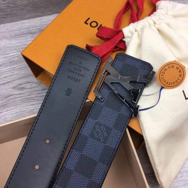 Louis Vuitton belt