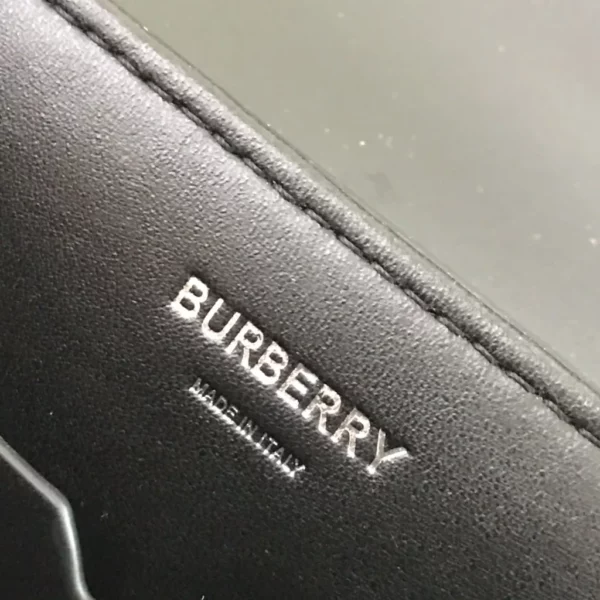 Burberry bag - replica bags