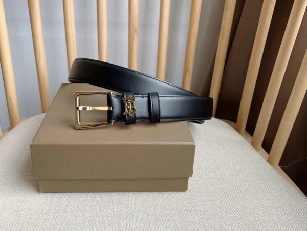 Burberry belt