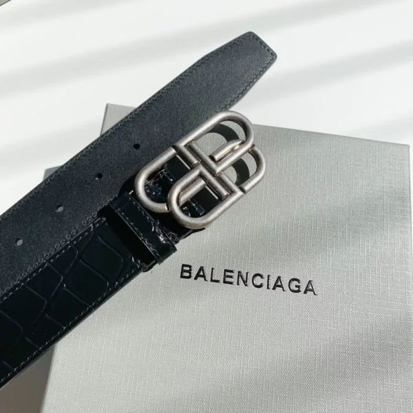 Balenciaga belt