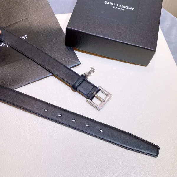 Saint Laurent belt