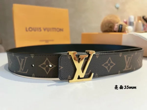 Louis Vuitton belt