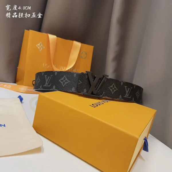 Louis Vuitton belt