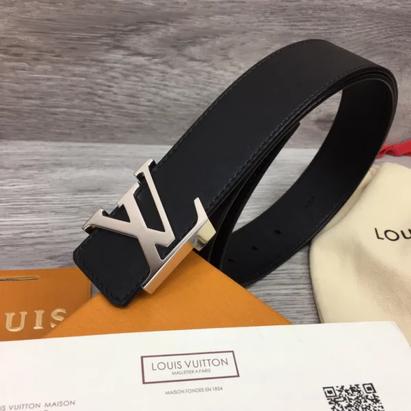 Louis Vuitton belt