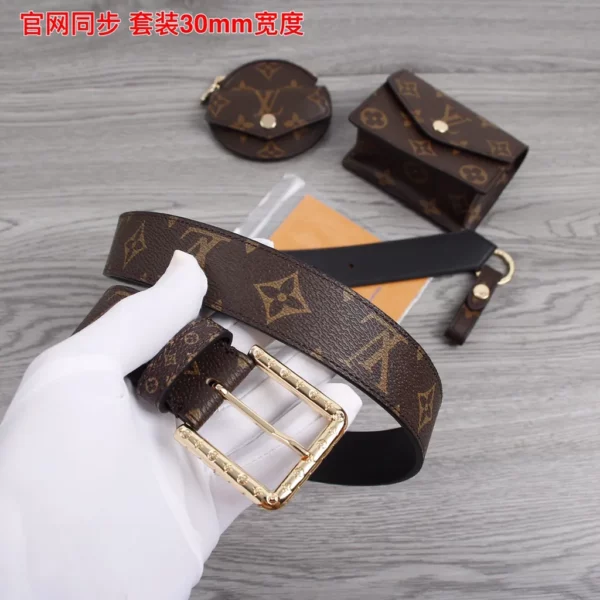 Louis Vuitton belt