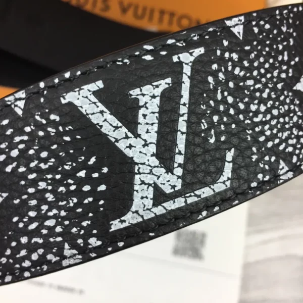 Louis Vuitton belt