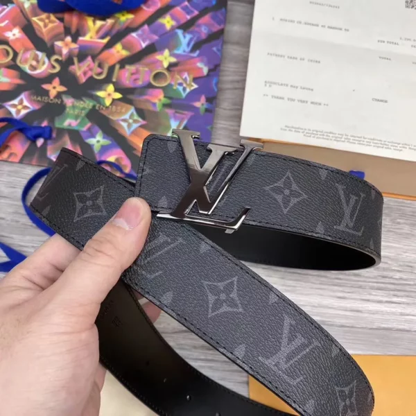 Louis Vuitton belt