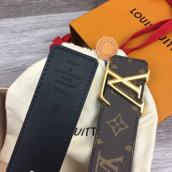 Louis Vuitton belt