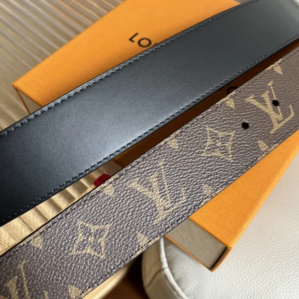 Louis Vuitton belt