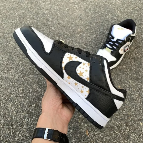 Supreme x Nike SB Dunk Low Black Stars - Replica shoes