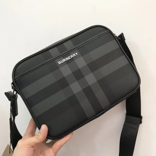 Burberry bag - rep bags