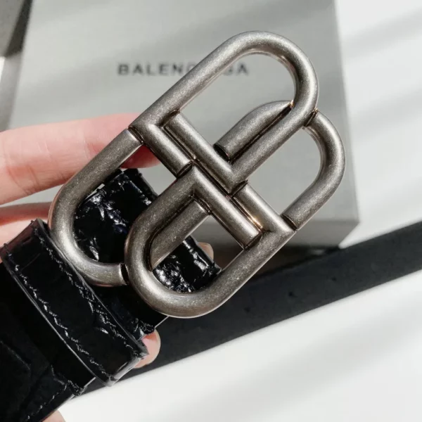 Balenciaga belt