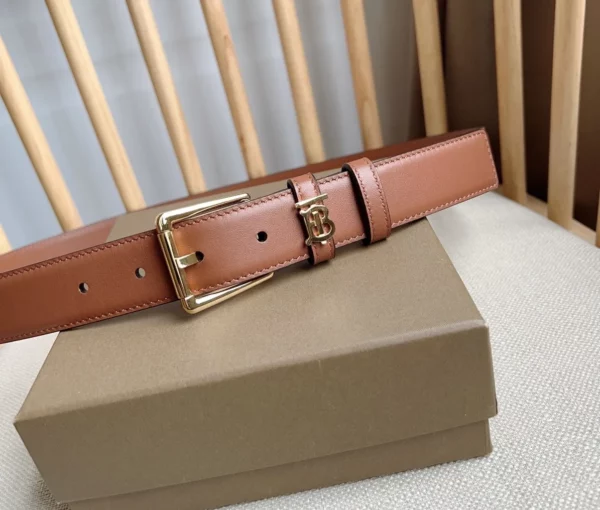 Burberry belt