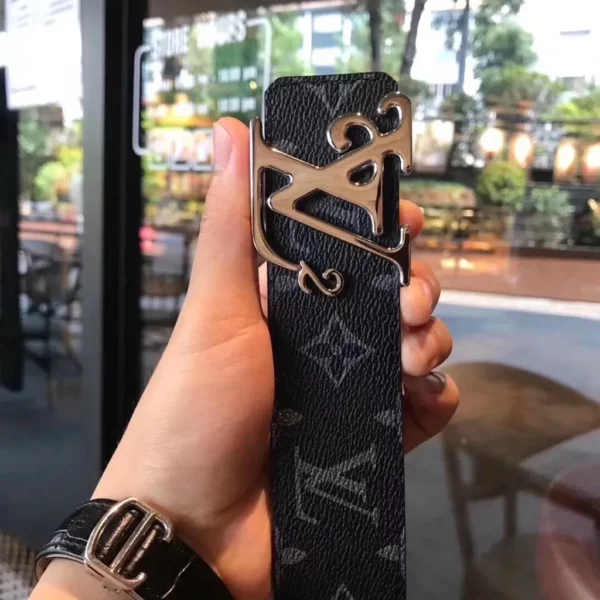 Louis Vuitton belt