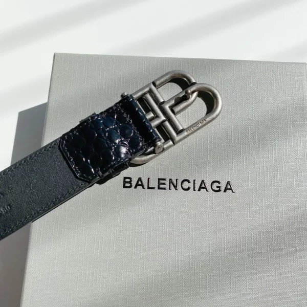 Balenciaga belt