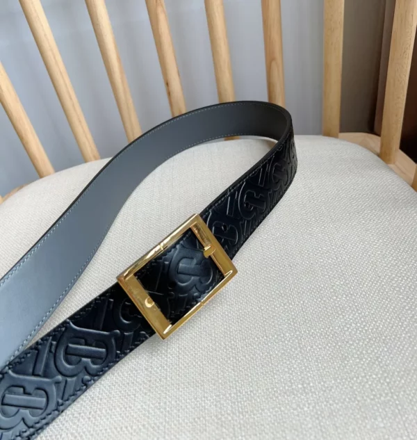 Burberry belt