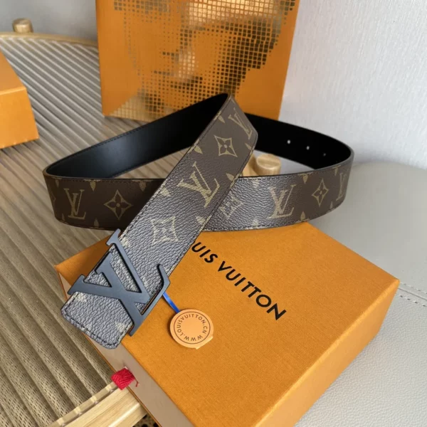 Louis Vuitton belt