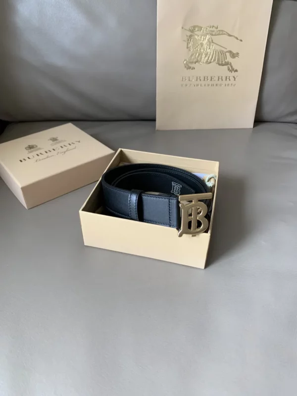 Burberry belt