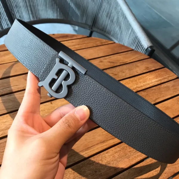 Burberry belt