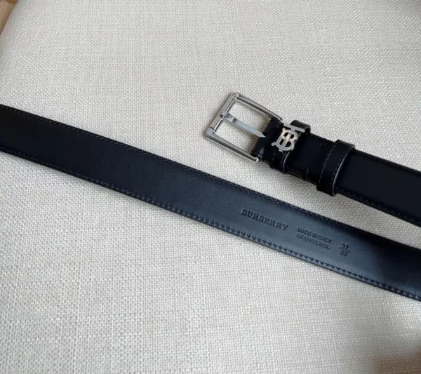 Burberry belt