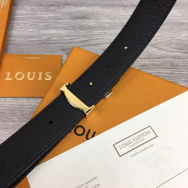 Louis Vuitton belt