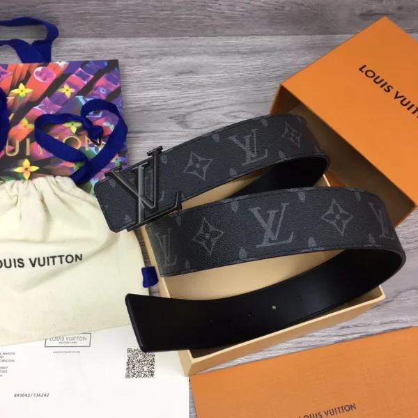 Louis Vuitton belt