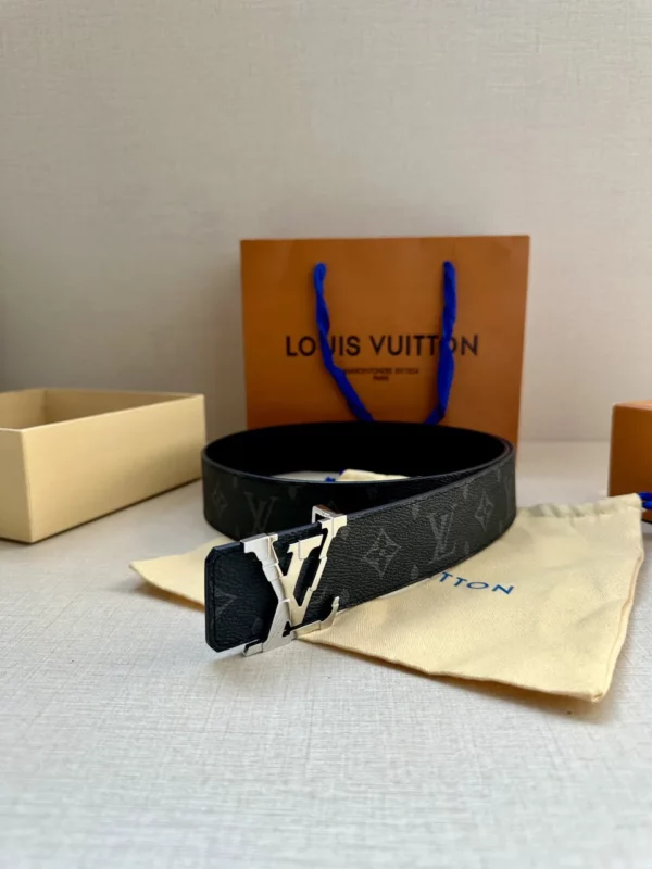 Louis Vuitton belt