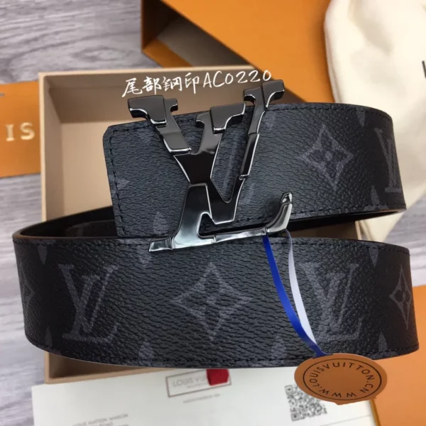 Louis Vuitton belt