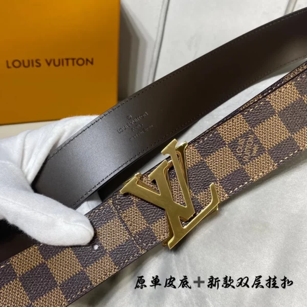 Louis Vuitton belt