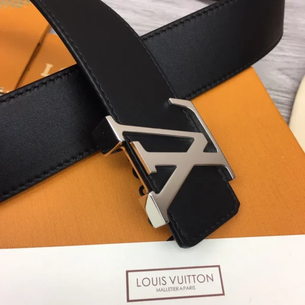 Louis Vuitton belt