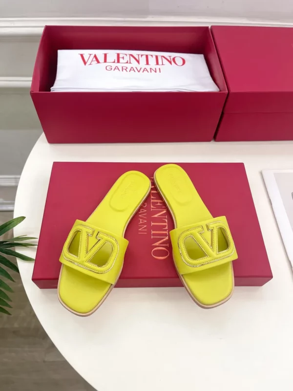 Valentino shoes - Reps shoes