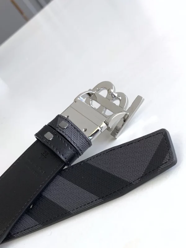 Burberry belt