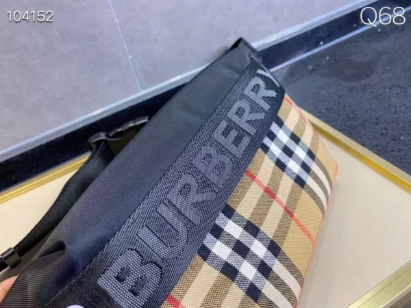 Burberry bag - rep bags