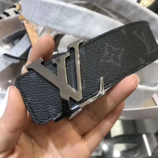 Louis Vuitton belt