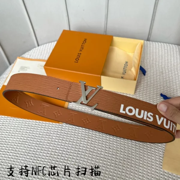 Louis Vuitton belt