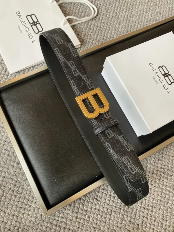 Balenciaga belt