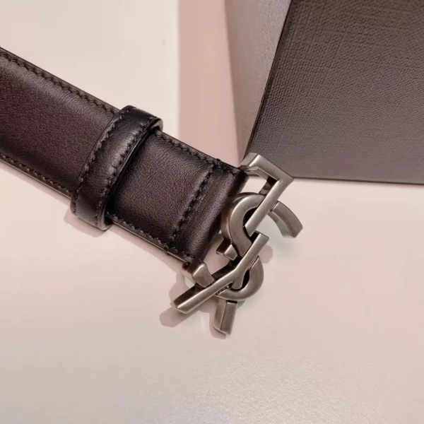 Saint Laurent belt