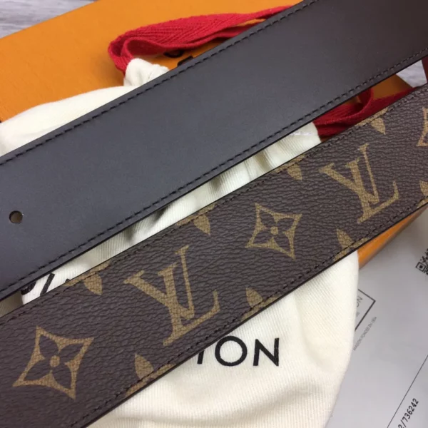 Louis Vuitton belt