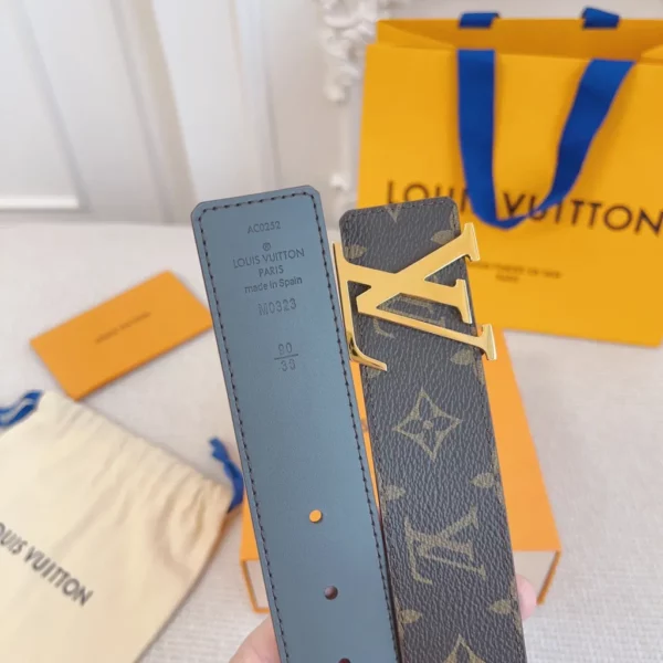 Louis Vuitton belt