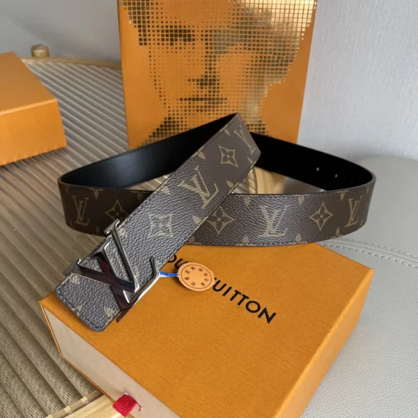 Louis Vuitton belt