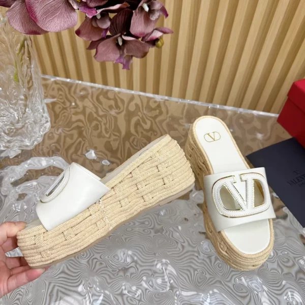 Valentino shoes - Reps shoes