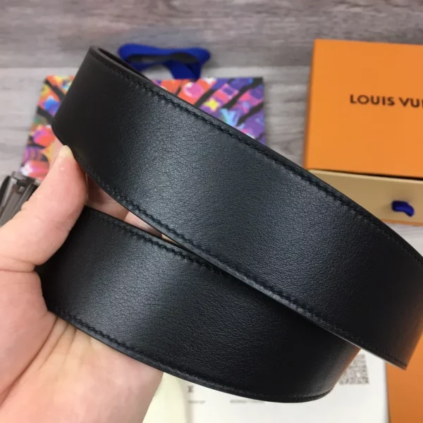 Louis Vuitton belt