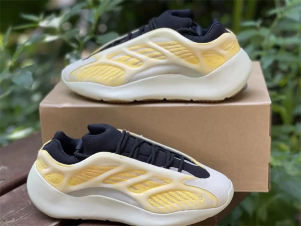 Adidas Yeezy 700 V3 Mono Safflower-07-02 - Replica shoes